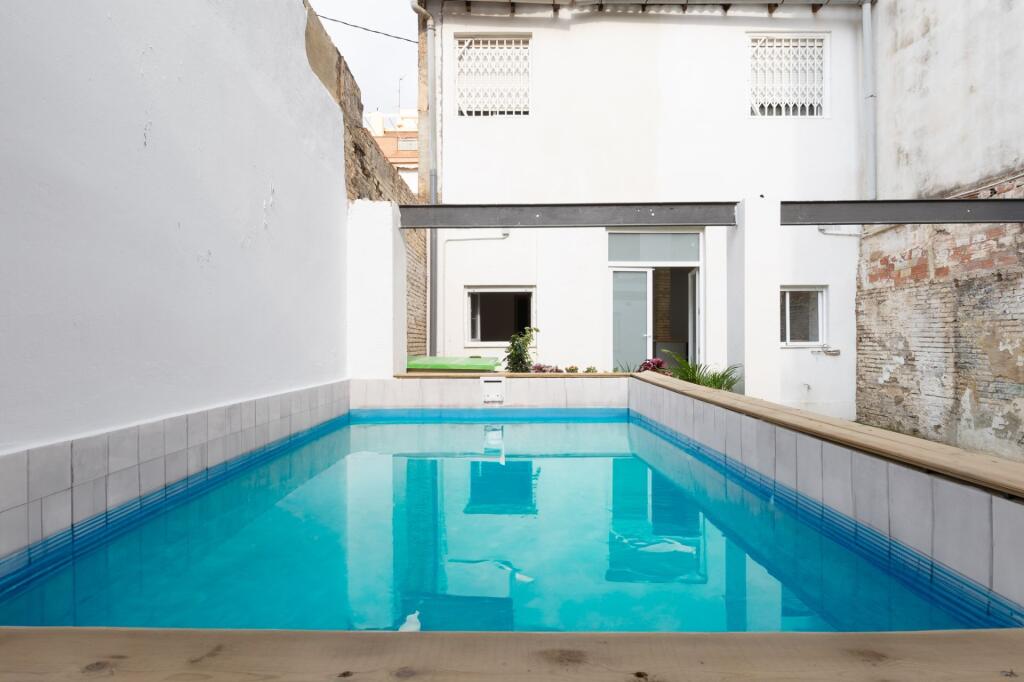 3 bedrooms House in Valencia, Spain No. 205501