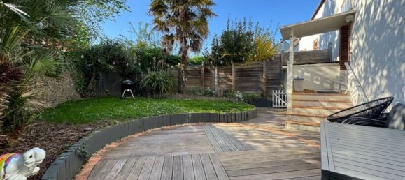 3 bedrooms House in Laval, France No. 340477 2