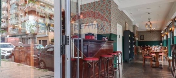 3 rooms Commercial property in Rome, Italy No. 52608 6