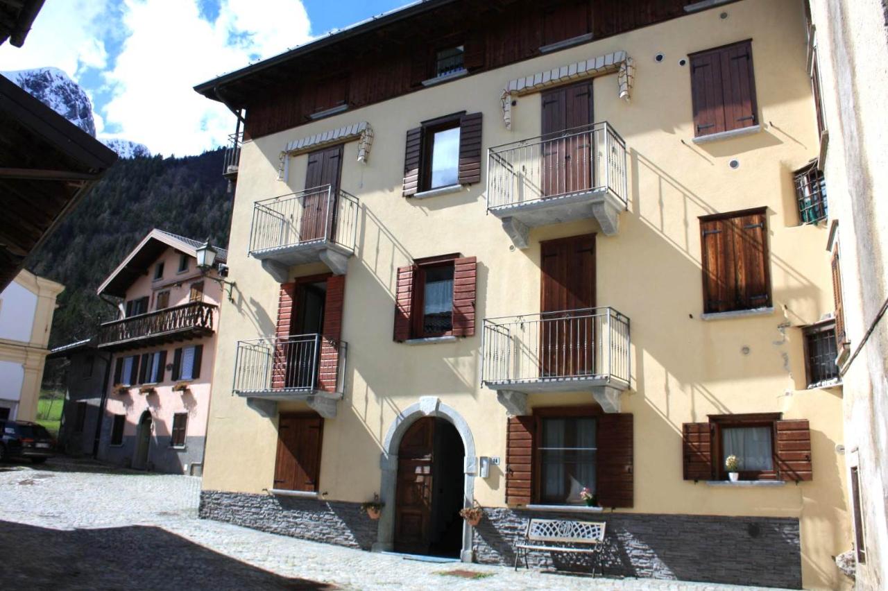 2 rooms Apartment in Vilminore di Scalve, Italy No. 74932