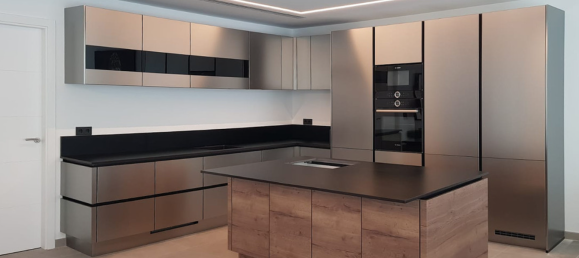 4 bedrooms Villa in Estepona, Spain No. 4805 8