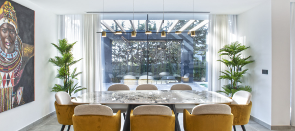 4 bedrooms Villa in Estepona, Spain No. 4805 9