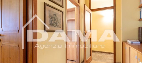 175m² Office in Forlì, Italy No. 290128 4