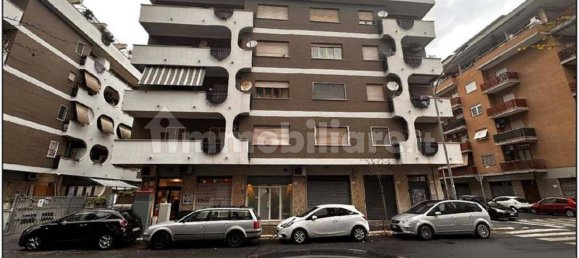 3 chambres Appartement à Rome, Italy No. 313426 6