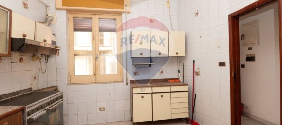 5 bedrooms House in Melilli, Italy No. 362016 2