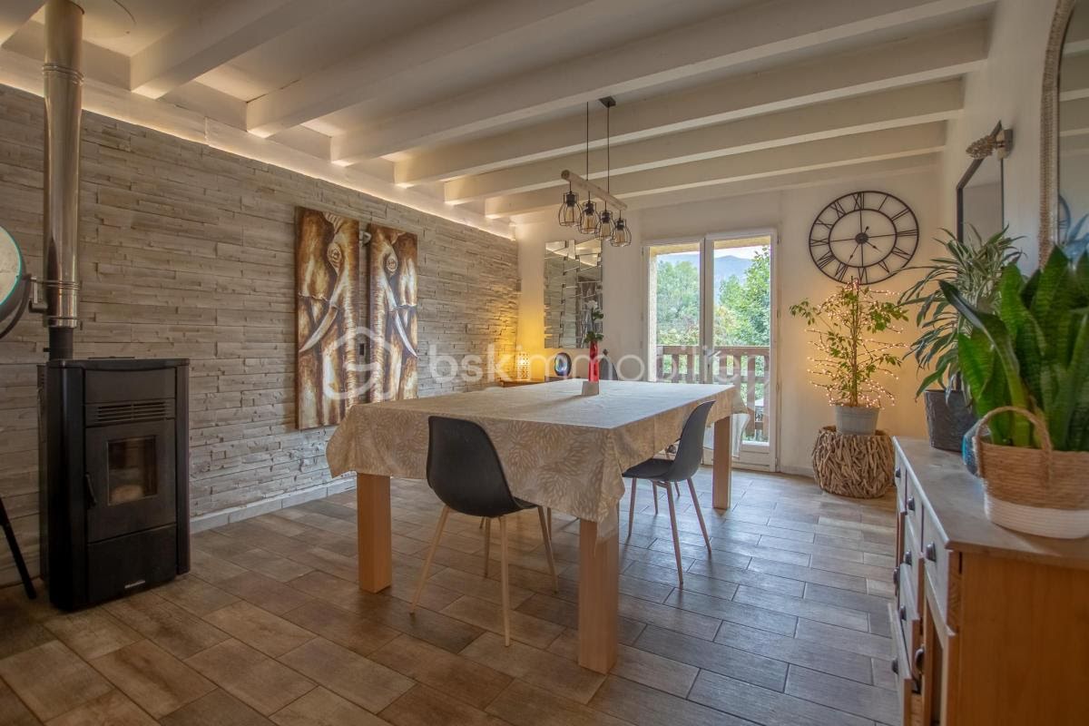 4 bedrooms House in Anglefort, France No. 268875