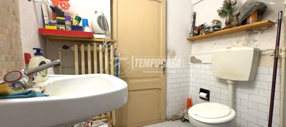 Casa de 10 habitaciónes en Strambino, Italy No. 305177 16