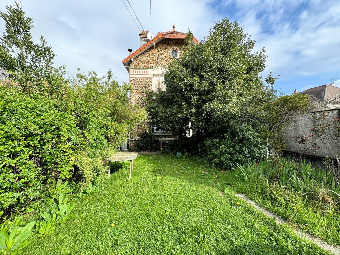 4 bedrooms House in Vitry-sur-Seine, France No. 350351