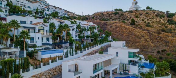 4 Schlafzimmer Villa in Benalmadena, Spain, Nr. 31294 10