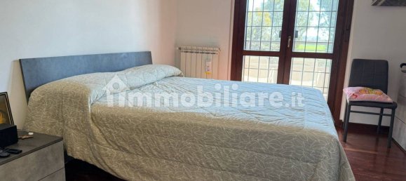 Квартира с 2 спальнями в Фьюмичино, Италия № 44139 16