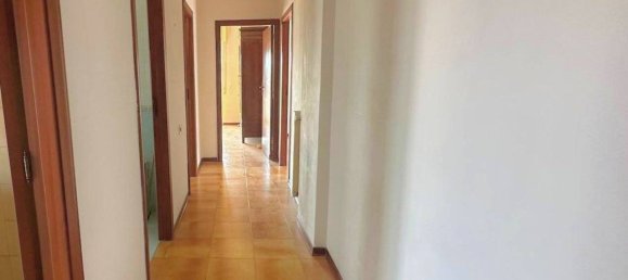 3 bedrooms Apartment in Aversa, Italy No. 344514 4