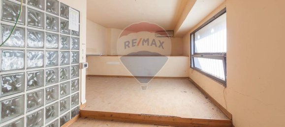 5 bedrooms Commercial property in Catania, Italy No. 77958 22