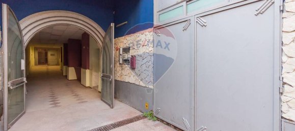 5 bedrooms Commercial property in Catania, Italy No. 77958 3