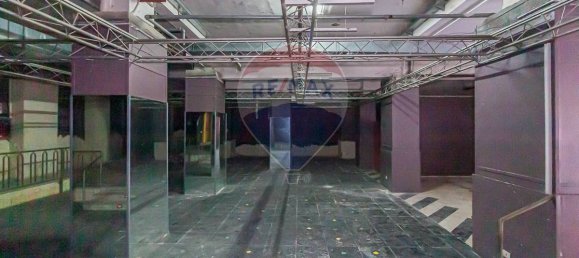 5 bedrooms Commercial property in Catania, Italy No. 77958 6