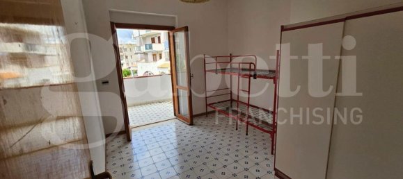 4 rooms Apartment in Scalea, Italy No. 104805 2