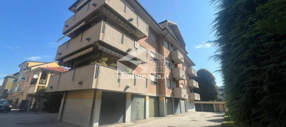 17m² Garage in Melegnano, Italy No. 265522 3