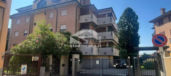 17m² Garage in Melegnano, Italy No. 265522 10