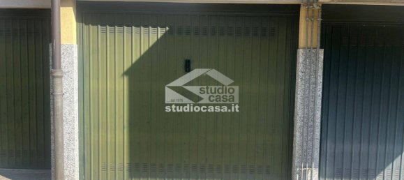 17m² Garage in Melegnano, Italy No. 265522 2