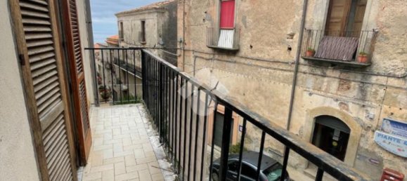 2 bedrooms House in Fuscaldo, Italy No. 84127 10