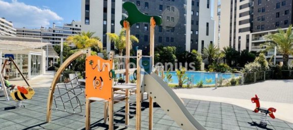 3 bedrooms Penthouse in Alicante, Spain No. 8769 24