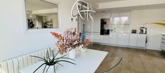 3 bedrooms Penthouse in Alicante, Spain No. 8769 4