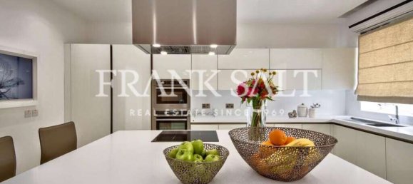 4 bedrooms Villa in Manikata, Malta No. 9103 9