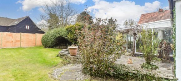 4 bedrooms Bungalow in Epping, United Kingdom No. 3963 2