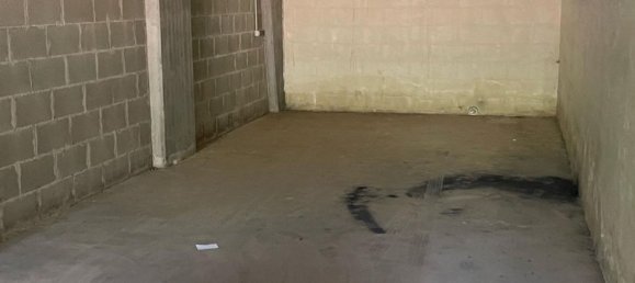 مرآب في Rome, Italy رقم 170216 9