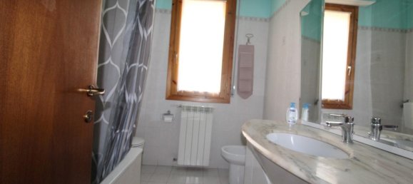 5 rooms House in Bucine, Italy No. 236477 25