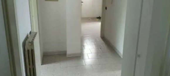 Apartamento de 2 divisões em Besnate, Italy N.º 187561 78