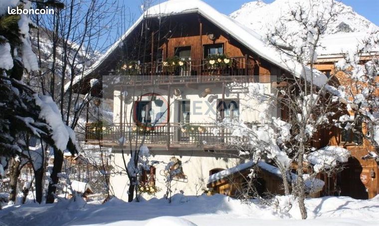 760m² Commercial property in Hautes-Alpes, France No. 304631