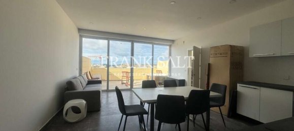 2 bedrooms Penthouse in Sannat, Malta No. 6034 2