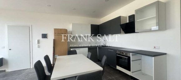 2 bedrooms Penthouse in Sannat, Malta No. 6034 3