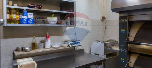 Propiedad comercial de 4 habitaciónes en Catania, Italy No. 52536 18