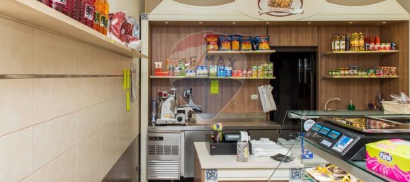 Propiedad comercial de 4 habitaciónes en Catania, Italy No. 52536 10