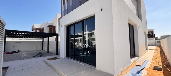 5 bedrooms Villa in Saadiyat Island, UAE No. 93693 10