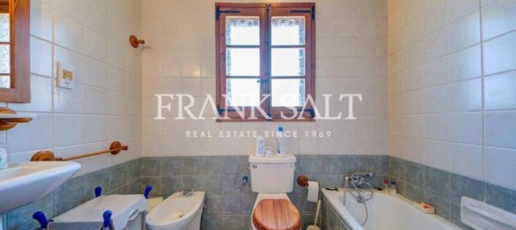 3 bedrooms Farm in Xaghra, Malta No. 1032 18