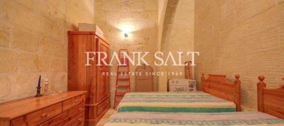 3 bedrooms Farm in Xaghra, Malta No. 1032 15