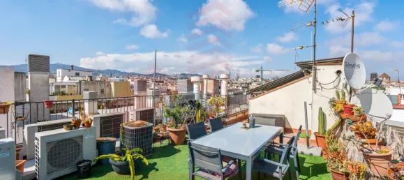 Apartamento de 2 dormitorios en Ciudad Vieja, Spain No. 165551 30