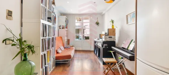 Apartamento de 2 dormitorios en Ciudad Vieja, Spain No. 165551 4