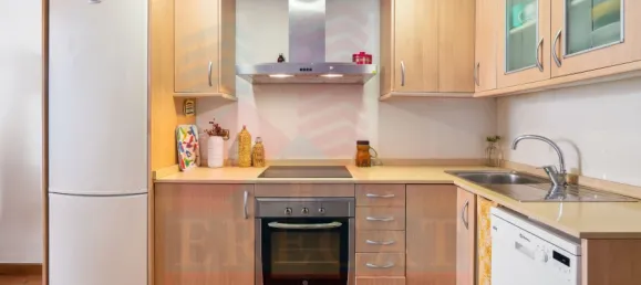 Apartamento de 2 dormitorios en Ciudad Vieja, Spain No. 165551 8