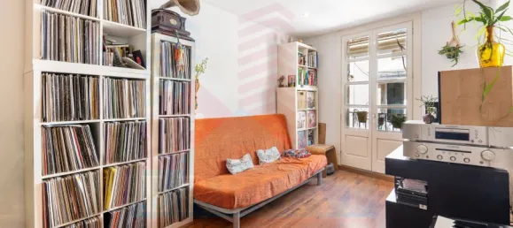 Apartamento de 2 dormitorios en Ciudad Vieja, Spain No. 165551 2