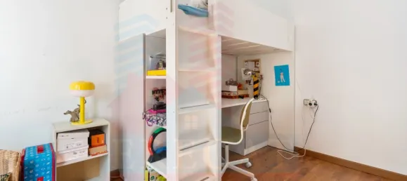 Apartamento de 2 dormitorios en Ciudad Vieja, Spain No. 165551 17