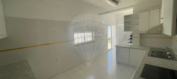 Casa de 4 dormitorios en Guia, Portugal No. 22509 10