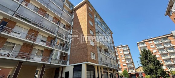 3 rooms Apartment in Grugliasco, Italy No. 266242 11