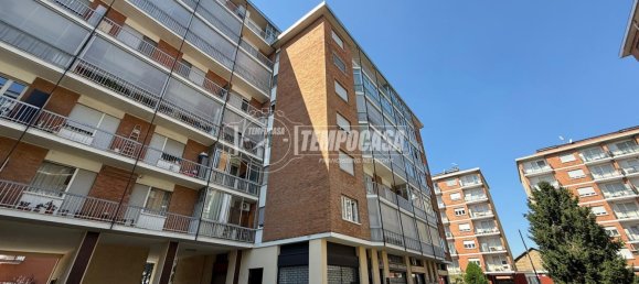3 rooms Apartment in Grugliasco, Italy No. 266242 10