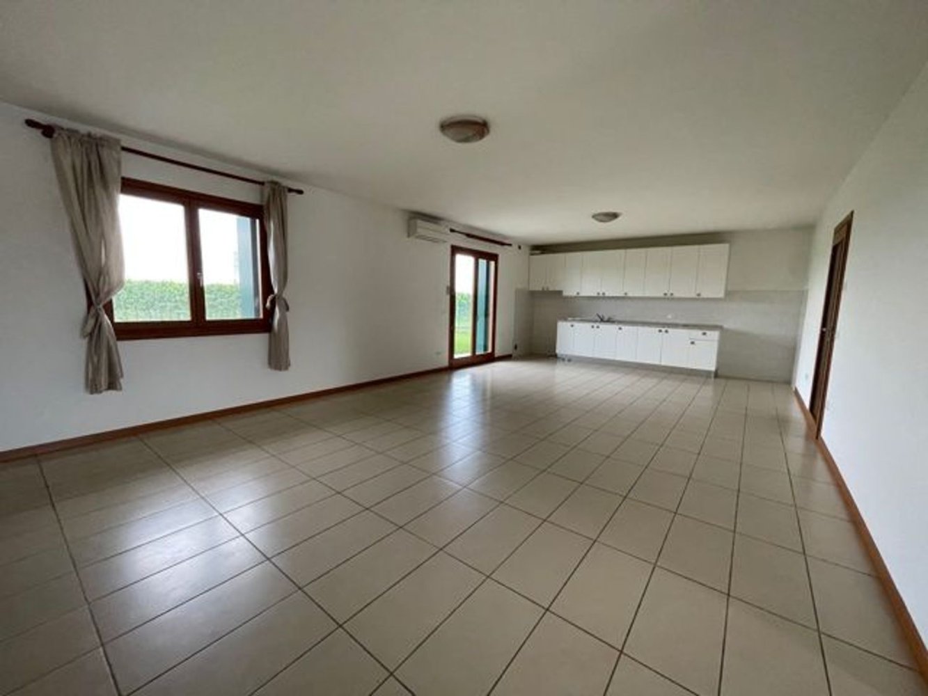 7 bedrooms House in Pordenone, Italy No. 398820