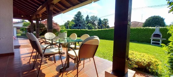 4 rooms Villa in Bregnano, Italy No. 267896 8