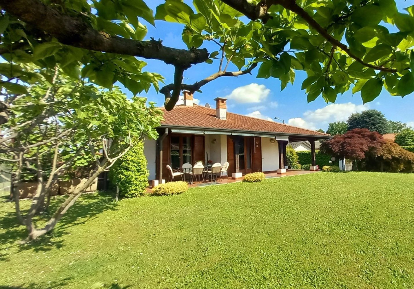 4 rooms Villa in Bregnano, Italy No. 267896