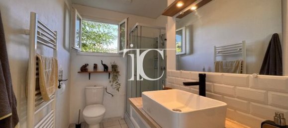 2 bedrooms Villa in Banne, France No. 303713 11